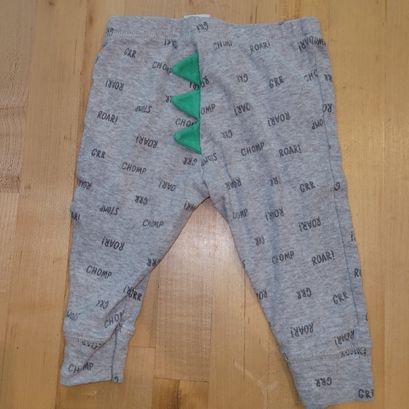 Dinosaur Matching Set Onesie - Picture 6 of 7